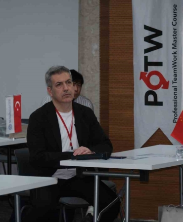 Tam tıkalı damarlar için yeni teknolojiler canlı vakalarla anlatıldı