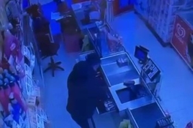 Marketten nakit para ve sigara çalan şüpheli kameralara yansıdı