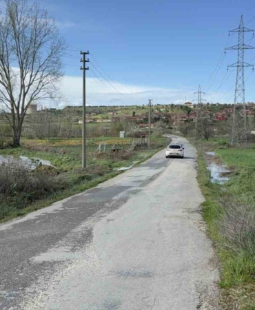 Çanakkale’de taşkın nedeniyle kapanan köy yolu ulaşıma açıldı