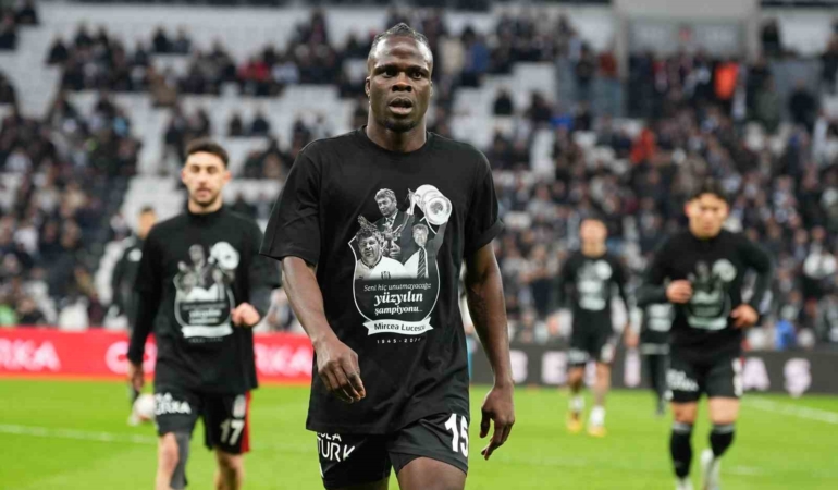 Trendyol Süper Lig: Beşiktaş: 2 - Antalyaspor: 0 (Maç devam ediyor)