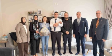 "İyilik Osmaneli’nin Kumaşında Var Projesi" kapsamında yeni doğan bebeğe destek
