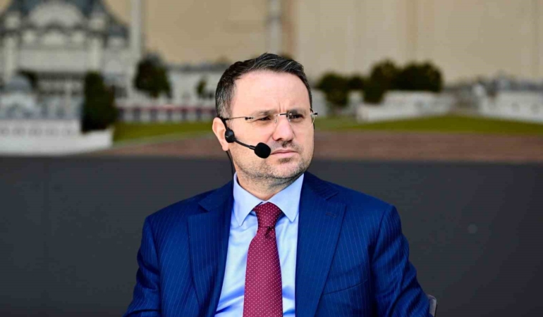 Bakan Gürlek Edirne’de gençlerle buluştu: "Adaleti hızlandırmak en büyük hedefimiz"