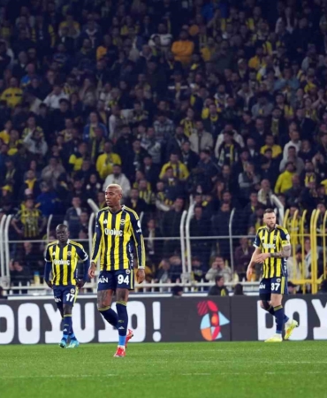 Fenerbahçe, derbiye puan kaybıyla gidiyor
