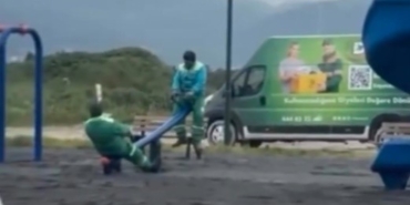 Tahteravalliye binen temizlik işçileri güldürdü