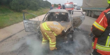 Biga-bandırma karayolunda çıkan araç yangını söndürüldü