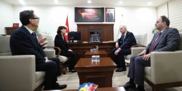 TBMM Başkanı Kurtulmuş, Koreli milletvekilini tedavi gördüğü hastanede ziyaret etti