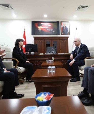 TBMM Başkanı Kurtulmuş, Koreli milletvekilini tedavi gördüğü hastanede ziyaret etti