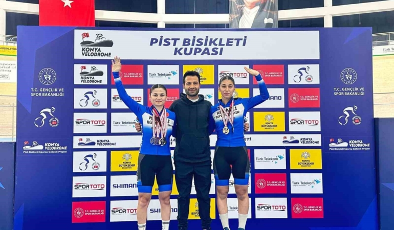 Kağıtspor’dan 471 madalyalık başarı