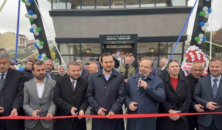 Arnavutköy’de 3 yeni eser hizmete açıldı, yaşam merkezinin temeli atıldı