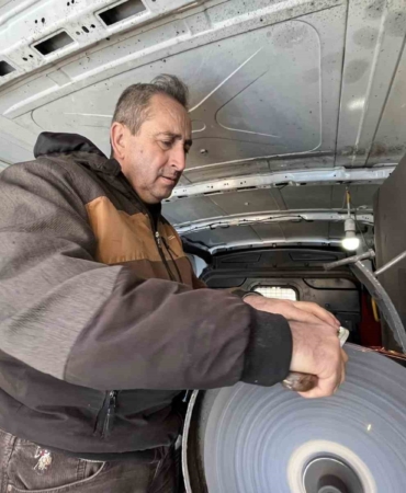 Arabası atölyesi oldu: Bıçakçı 35 yıldır Trakya’da bıçak biliyor