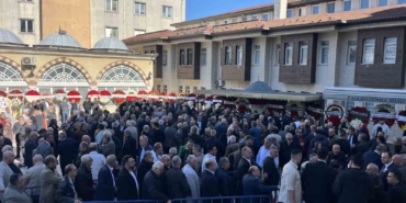Küçükçekmece Belediye Başkanı Çebi’nin kardeşi Ömer Çebi son yolculuğuna uğurlandı