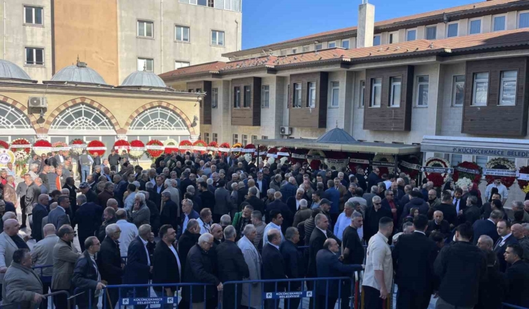 Küçükçekmece Belediye Başkanı Çebi’nin kardeşi Ömer Çebi son yolculuğuna uğurlandı
