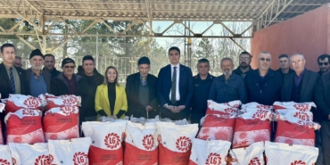 75 çiftçiye 3 bin dekarlık tohum desteği
