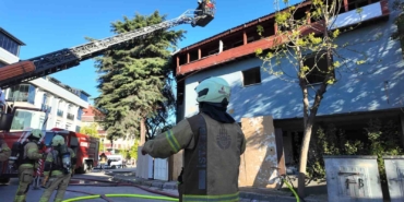 Avcılar’da metruk binada yangın