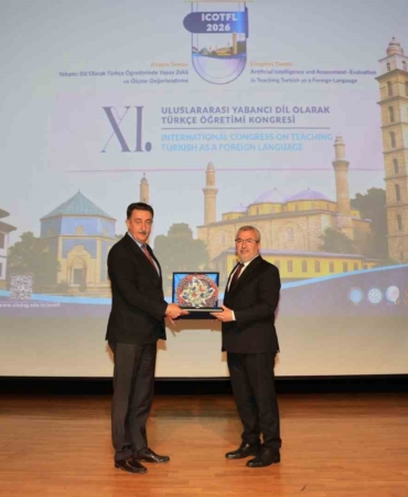 BUÜ’de Türkçenin geleceği konuşuldu