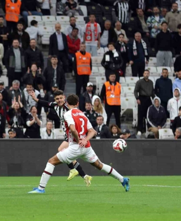 Trendyol Süper Lig: Beşiktaş: 0 - Fatih Karagümrük: 0 (Maç devam ediyor)