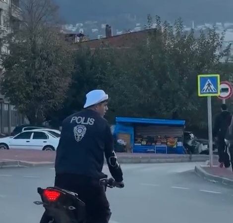 Polis yeleği giyip trafikte tehlikeli hareketler yaptı, cezadan kaçamadı
