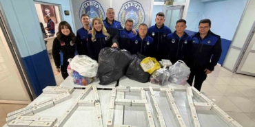 Zabıta ekipleri güzellik salonlarına yaptığı denetimde son kullanma tarihi geçen bin 500 ürüne el koydu