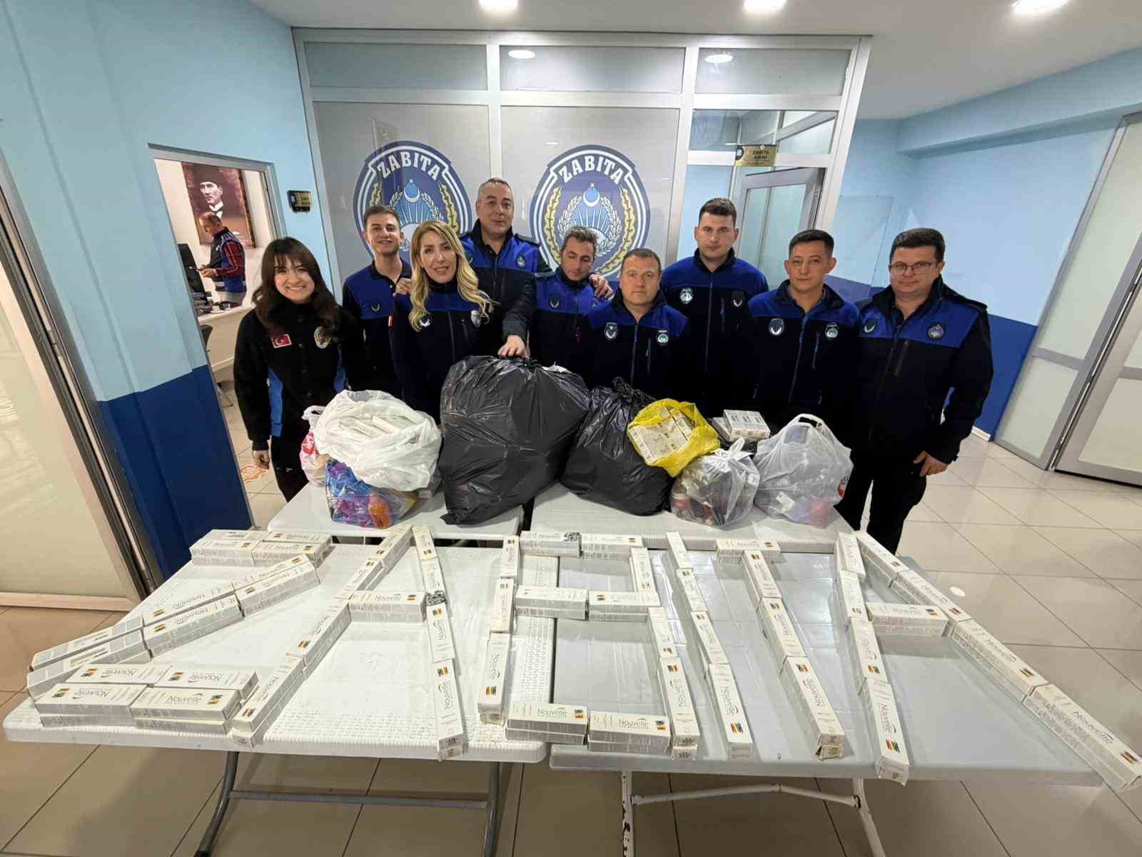 Zabıta ekipleri güzellik salonlarına yaptığı denetimde son kullanma tarihi geçen bin 500 ürüne el koydu