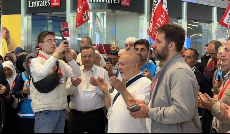 Hac kafilesi İstanbul Havalimanı’ndan kutsal topraklara dualarla uğurlandı