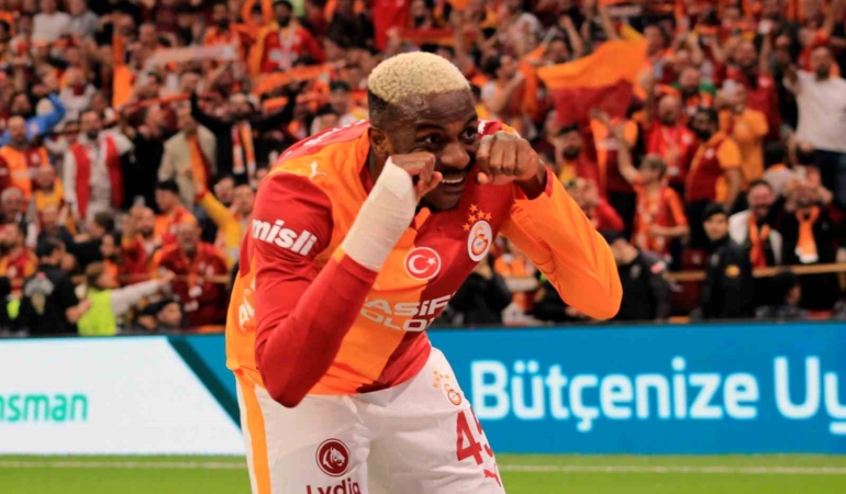 Victor Osimhen bu sezonki 20. golünü attı