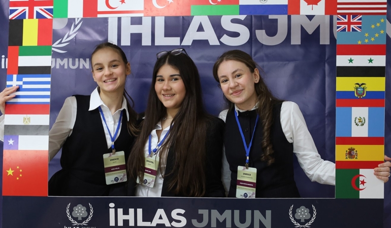 İhlas Jmun’26 Konferansı’nda ‘Diplomaside Küresel Sorumluluk’ tartışıldı