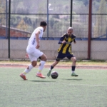 Söğütspor kendi evinde fırsatı tepti