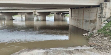Yağmurdan yükselen dere, aracıyla köprü altından geçmek isteyen yaşlı adamı yuttu