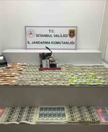 Esenler’de sahte para operasyonu: Milyonlarca sahte döviz ele geçirildi