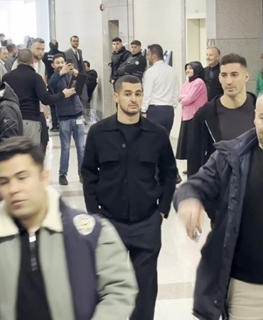 Mert Hakan Yandaş’ın davası başlıyor: Çok sayıda isim destek için adliyede