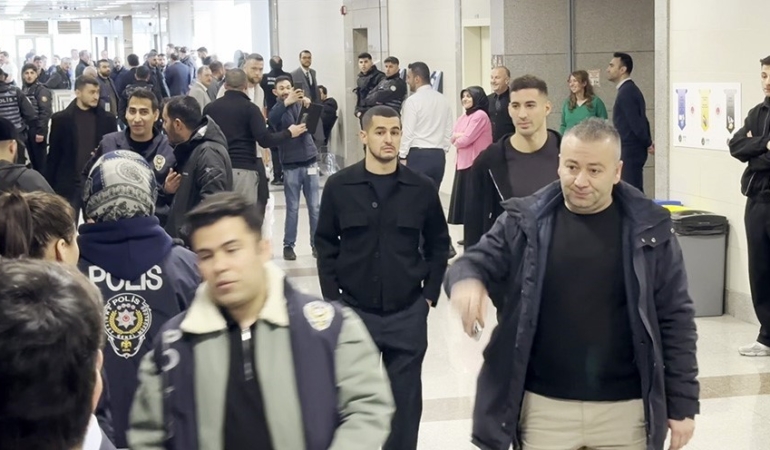 Mert Hakan Yandaş’ın davası başlıyor: Çok sayıda isim destek için adliyede