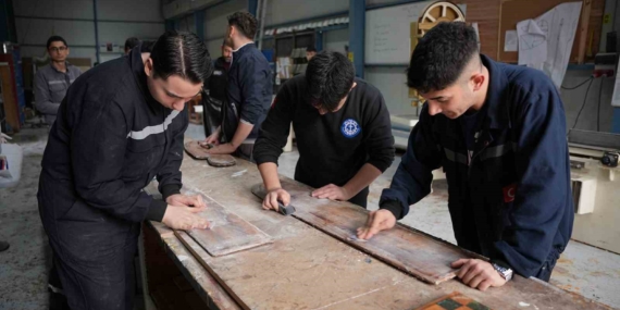 Genç denizcilerin mesleki eğitimine destek