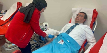 Bölge Adliye Mahkemesi’nde kan bağışında bulunan adliye personeline plaket verildi