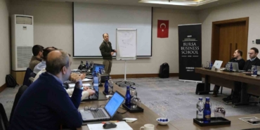 Bursa Business School’dan "Yapay Zeka ile Verimlilik Eğitimi"