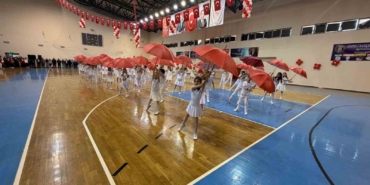 Edremit’te 23 Nisan gururu