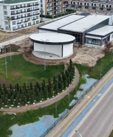 Başiskele’de 15 Temmuz Bilim Merkezi inşaatı hızla yükseliyor