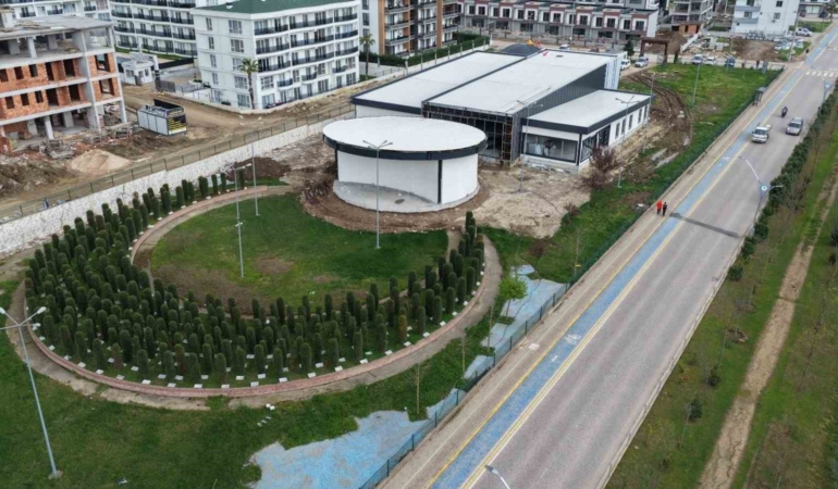 Başiskele’de 15 Temmuz Bilim Merkezi inşaatı hızla yükseliyor