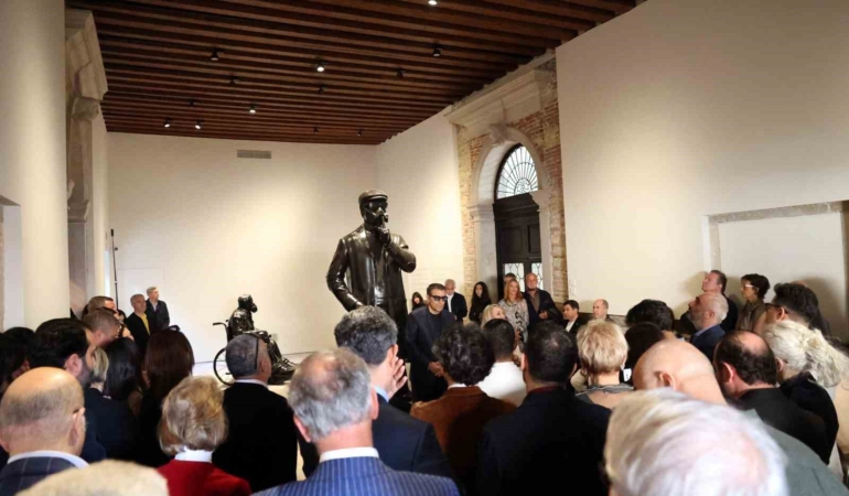 Ahmet Güneştekin’in "Sessizlik" Sergisi