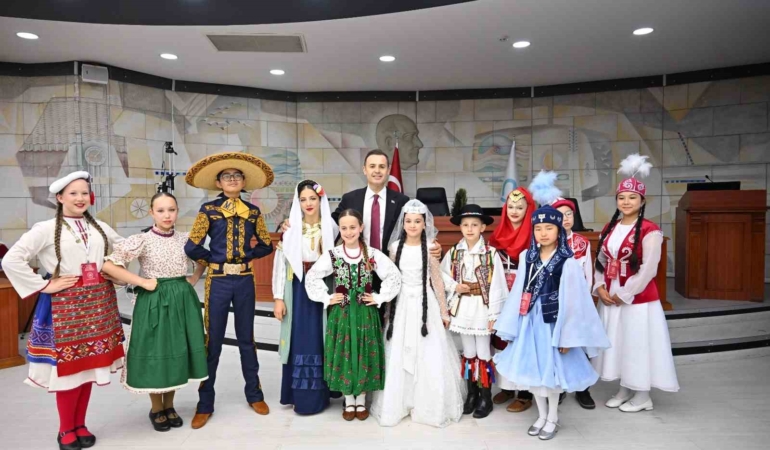 Başkan Akın, dünya çocuklarını ağırladı