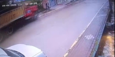 Freni boşalan kamyon dehşet saçtı: Yaşlı adam feci şekilde can verdi