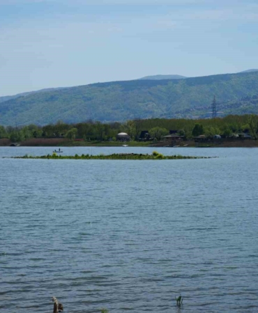 Sapanca Gölü çekildi: Gizemli ada yeniden ortaya çıktı