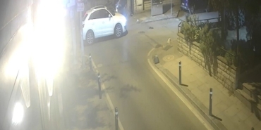 Kadıköy’de otomobil ile motosiklet çarpıştı: 1 yaralı