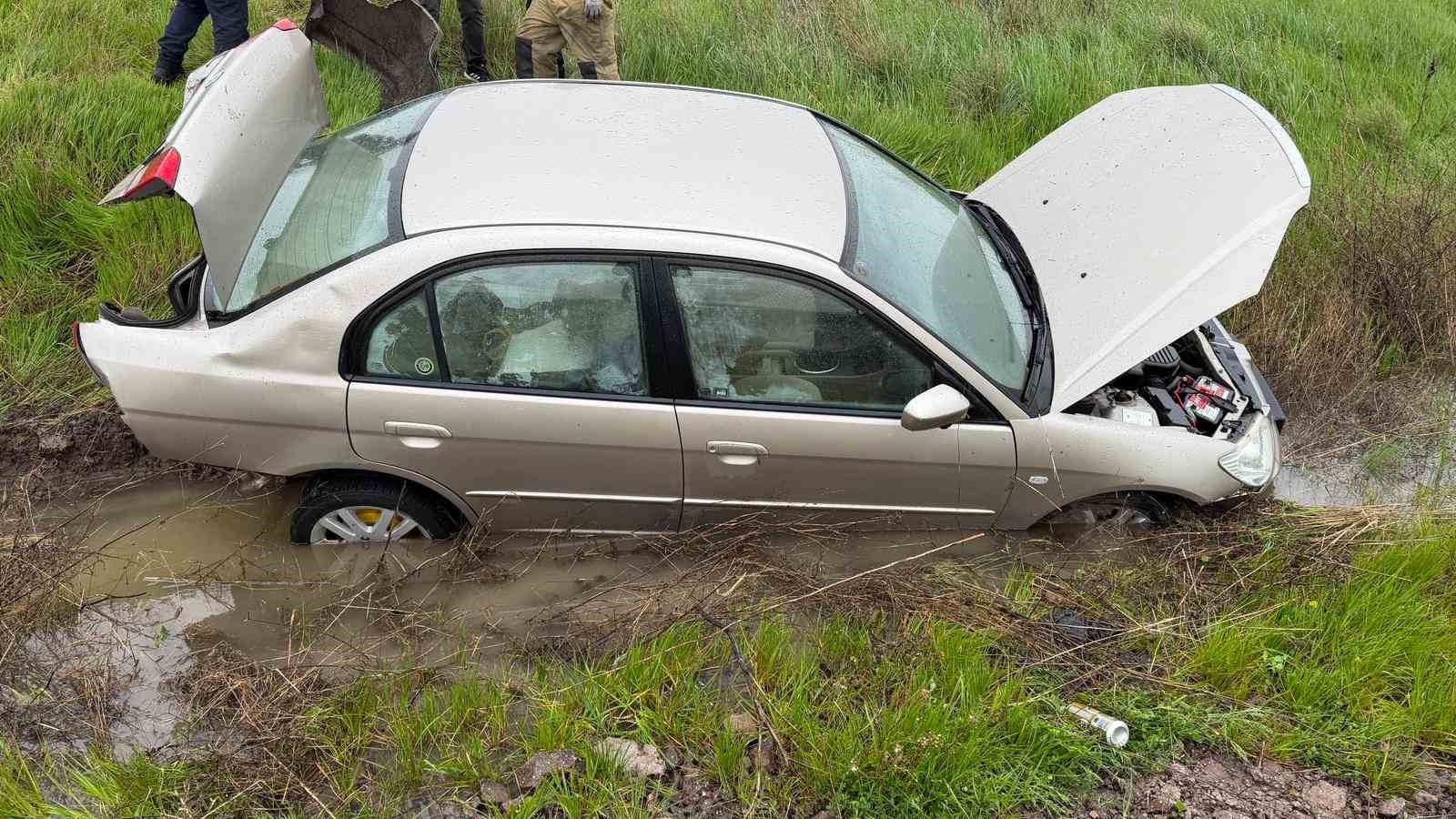 Gönen’de trafik kazası: 3 kişi yaralandı