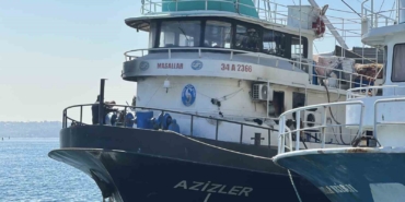 Sarıyer’de balıkçı teknesinden alevler yükseldi