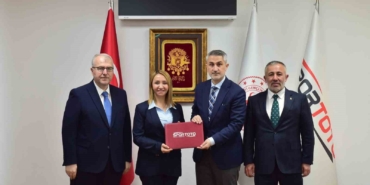 Bilecik’e büyük spor yatırımı için imzalar atıldı