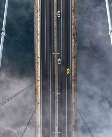 İstanbul’daki yoğun sis Boğaz’da görsel şölen oluşturdu