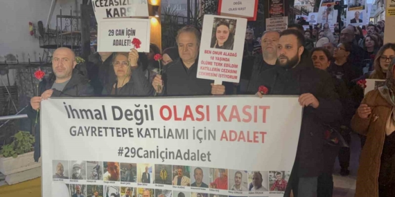 Beşiktaş’taki gece kulübü yangınında hayatını kaybeden 29 kişi anıldı