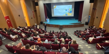 Sakarya’da "Otizmi Anlamak" paneli düzenlendi