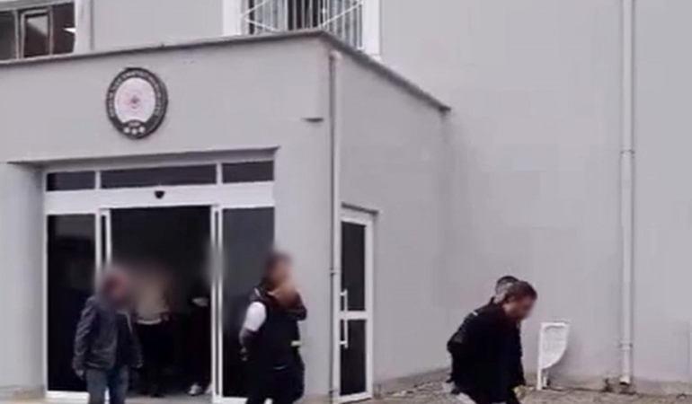 Bursa’da hırsızlık operasyonu: Çok sayıda suç kaydı bulunan şüpheliler yakalandı