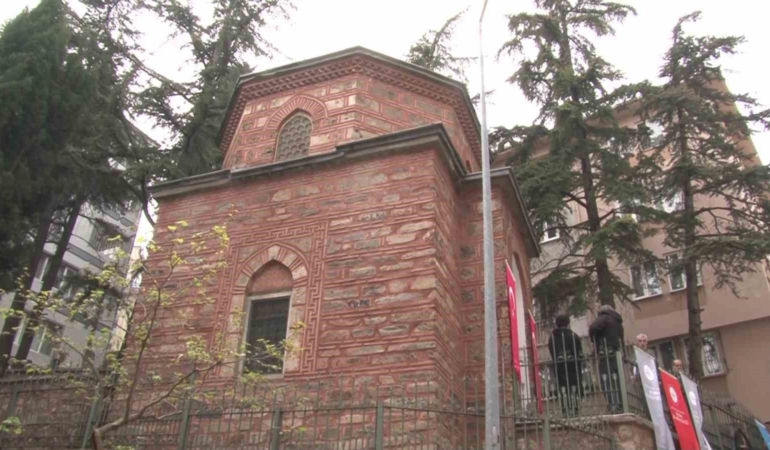 Bursa’da Abdüllatif Kudsi Türbesi yeniden ziyarete açıldı